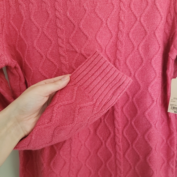 NWT St Johns Bay Pink Cable Knit Crewneck Sweater size Medium - Picture 5 of 6